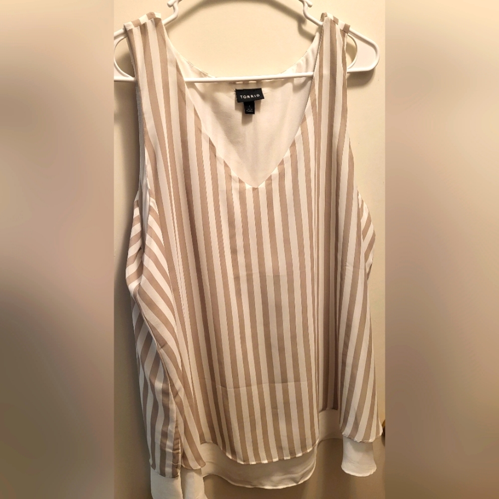 Torrid top